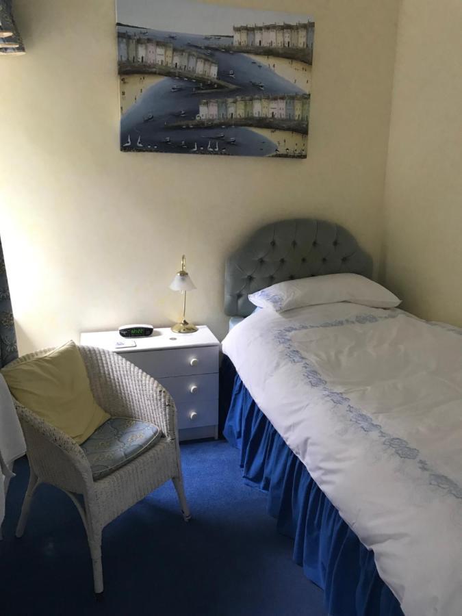 Chart House Bed And Breakfast Dorking Eksteriør bilde